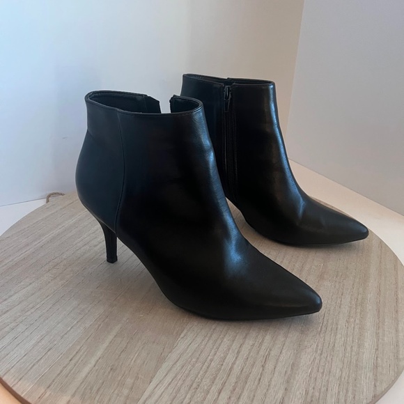Allegra K Women’s Black Pointed Toe Ankle Booties – Size 8 – Side Zip Heels - Picture 1 of 6